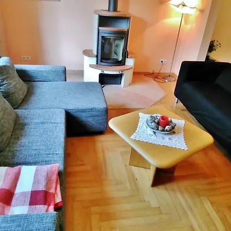 Ruegenhus Holiday home *